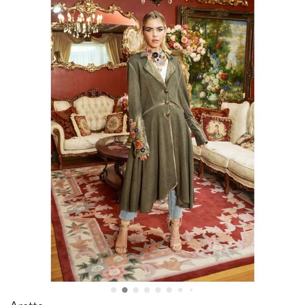 Aratta vintage ash, the heart of autumn coat. 
NWT